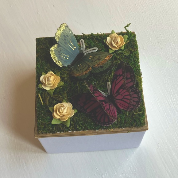 14 K White Gold Genuine 3 mm Natural Diamond Studs - Picture 5 of 5